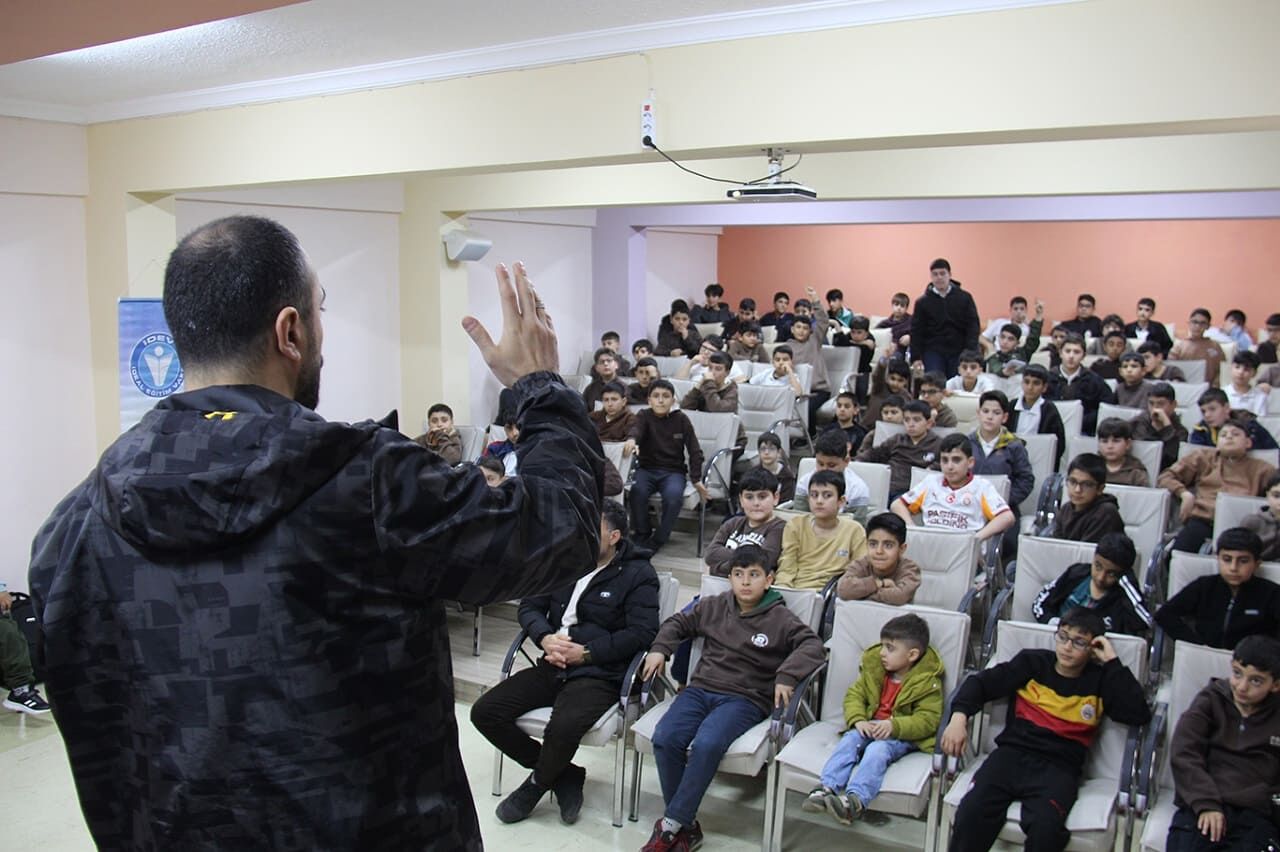 İdev, Yaptığı Etkinliklerle Öğrencilere Mescid I Aksa Bilinci Veriyor (2)