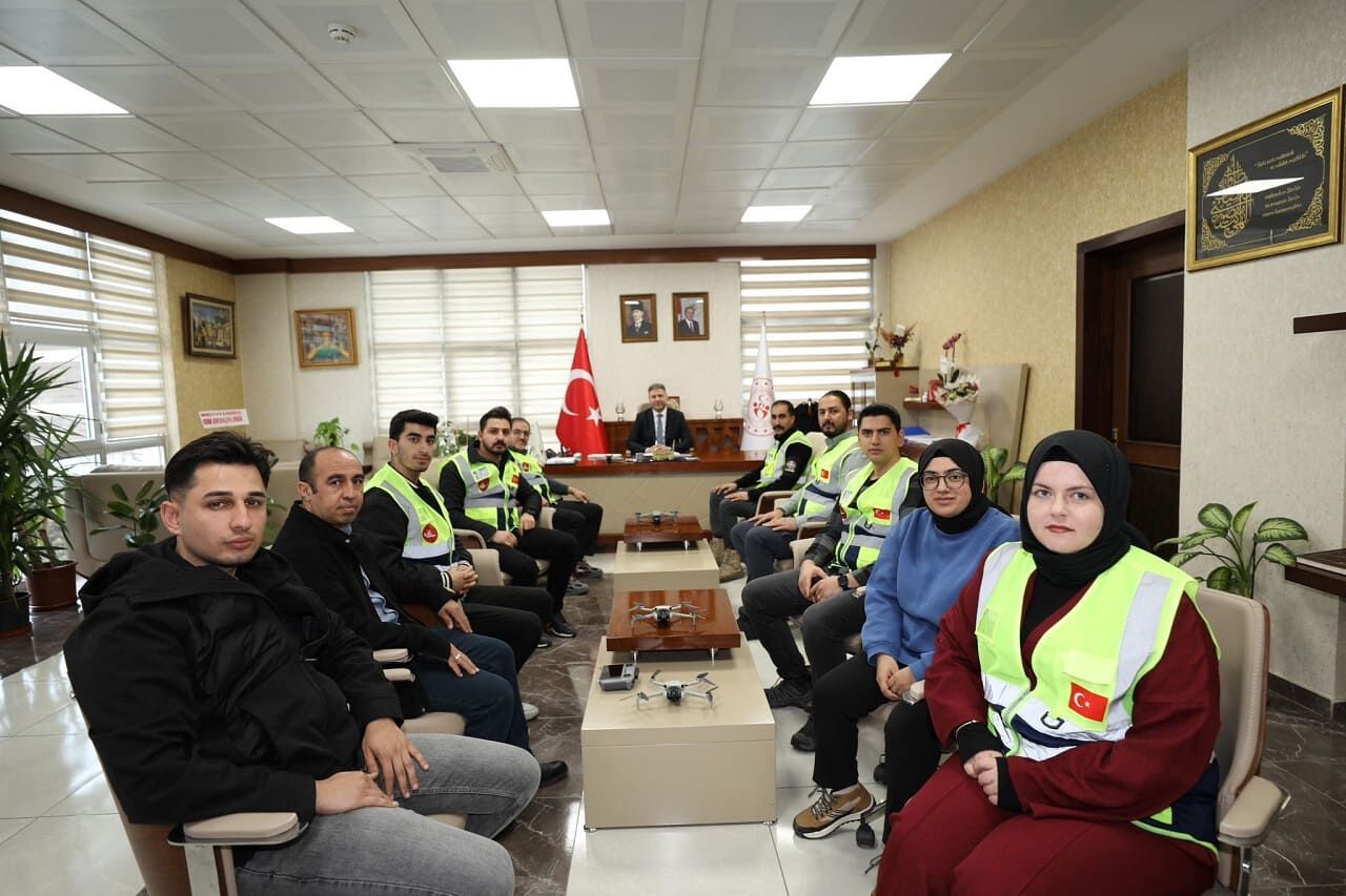 İhakut Havacılık Spor Kulübü'nden Müdür Tosun’a Ziyaret (2)