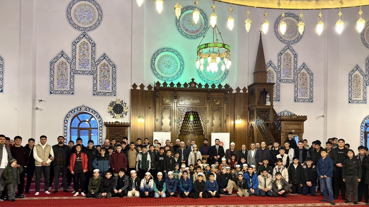 İpekyolu’ndaki Gençler Iftarda Buluştu (11)