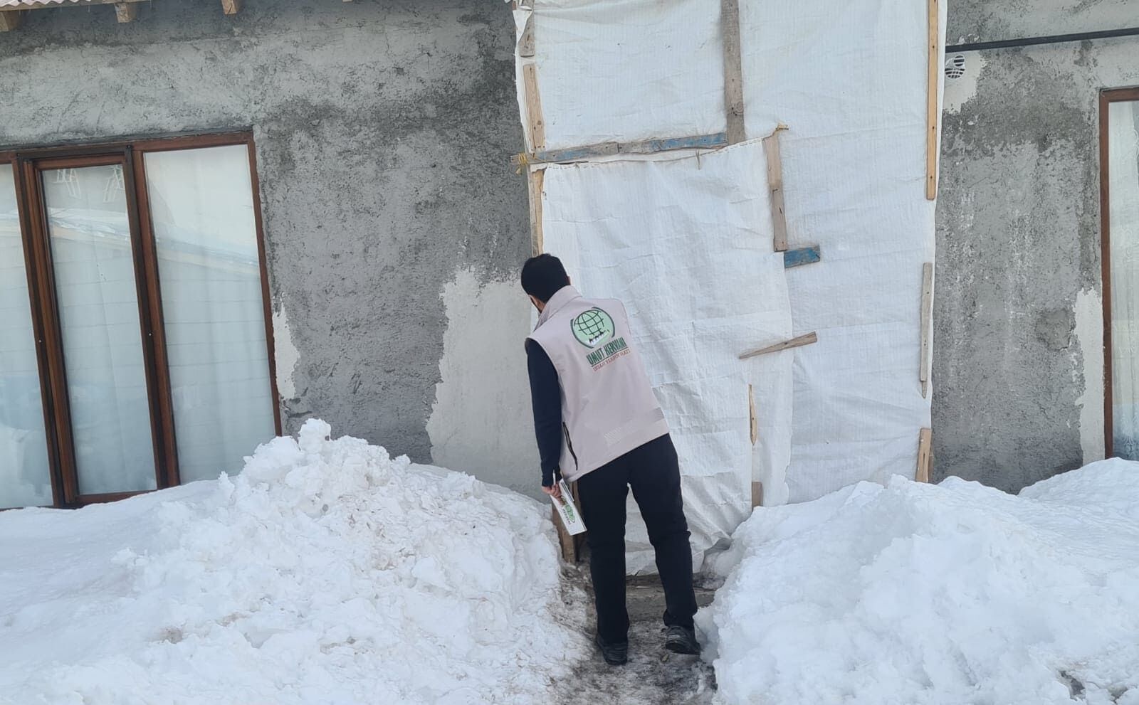 Muradiye’de Ihtiyaç Sahiplerine Ayni Ve Nakdi Yardım (3)