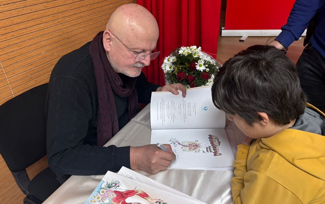 Prof. Dr. Ahmet Sınav Van’da Öğrencilerle Buluştu (1)