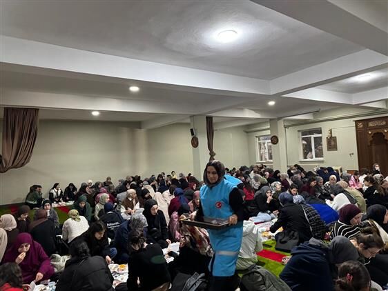 Tdv Van Şubesi’nden Üniversite Öğrencilerine Iftar Sofrası (2)