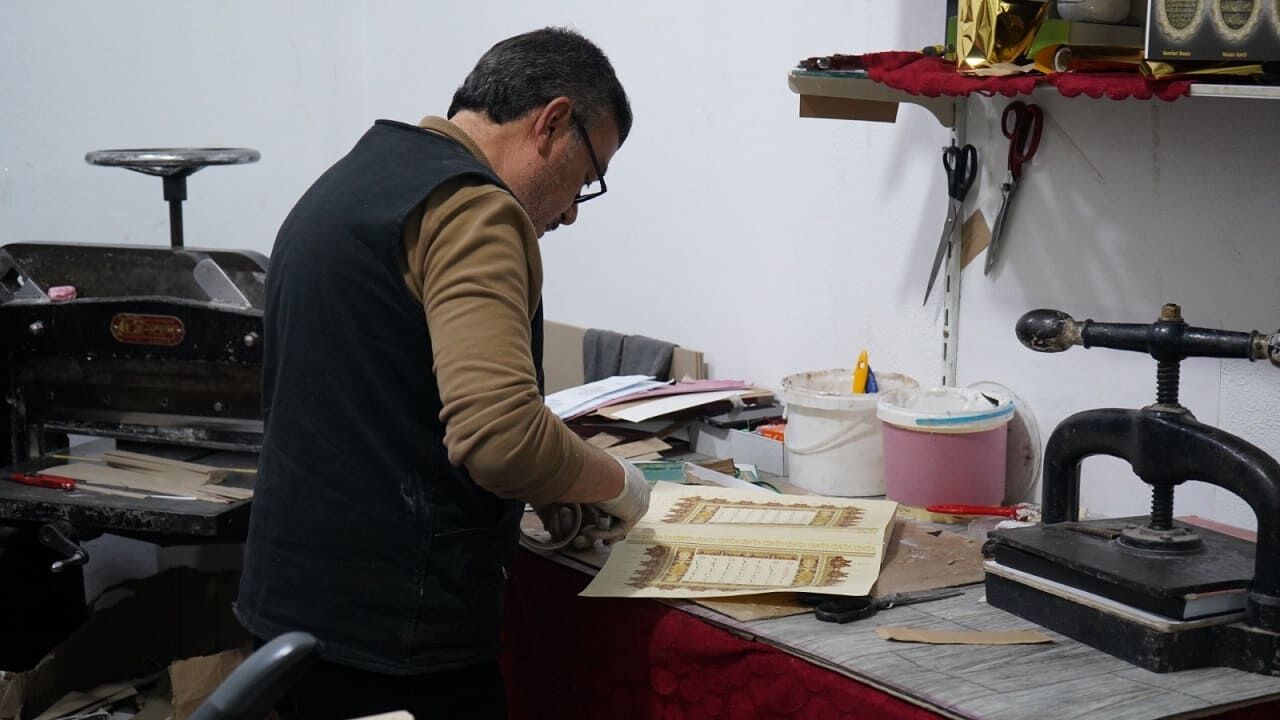 Van’da Bir Meslek Yok Olmak Üzere! Son Mücellit Zamana Direniyor (4)