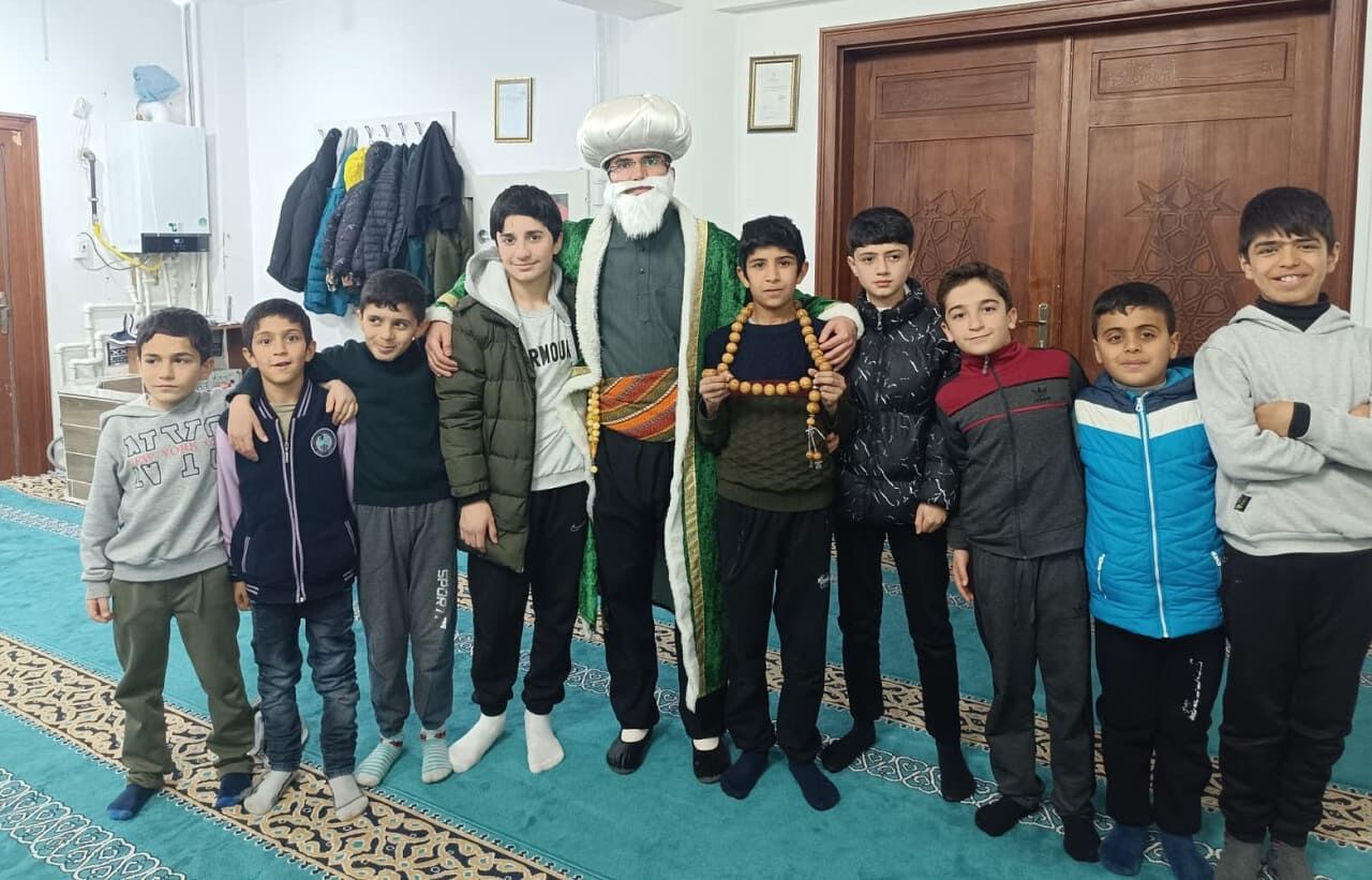 Van’da Camiler Ramazan’da Şenlendi! (1)