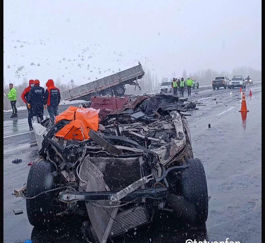 Van’da Feci Kaza Çok Sayıda Ölü Ve Yaralı Var-1
