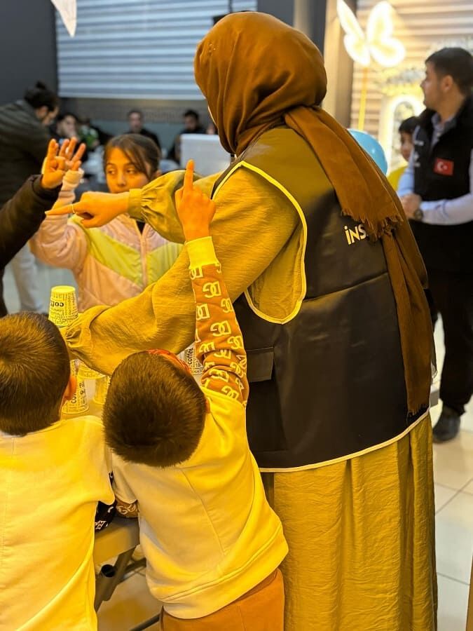 Van’da Geleneksel Yetim Iftarı Gönüller Birleşti (1)