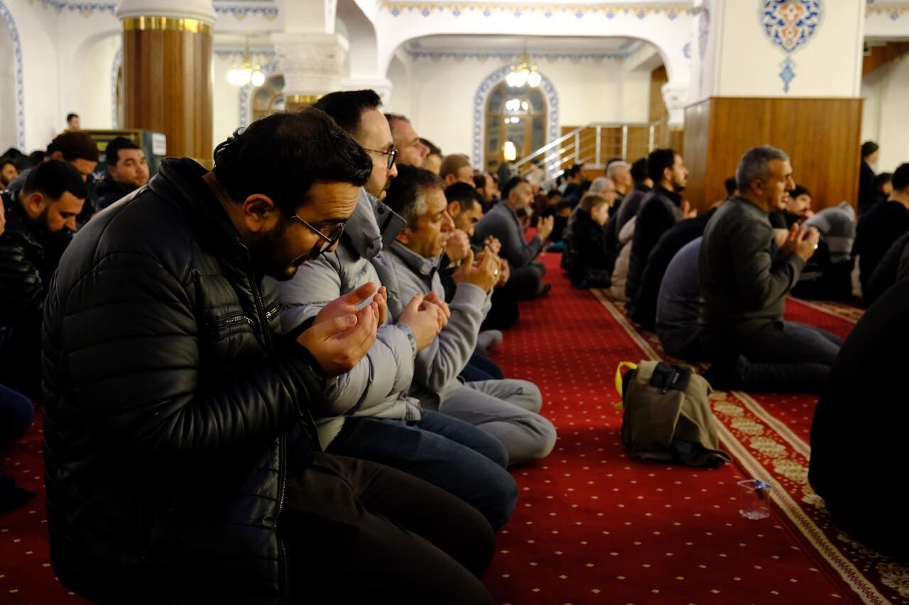 Van’da Kadir Gecesi'nde Camiler Doldu Taştı (39)