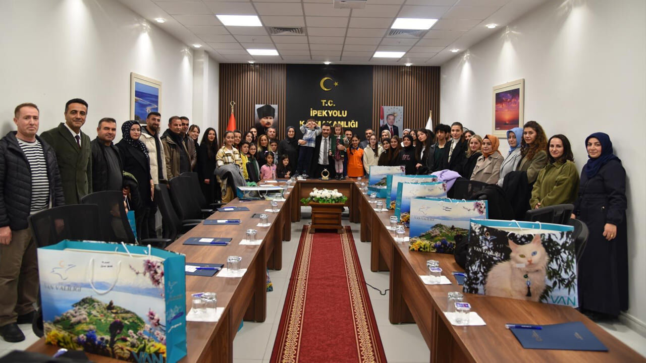 Van’da Kitap Seferberliği Meyvelerini Veriyor (3)