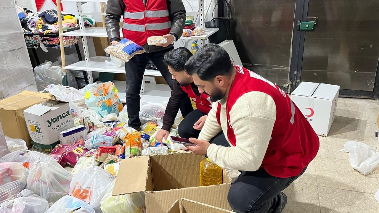 Van’da Öğrenciler Ihtiyaç Sahipleri Için Seferber Oldu (1)