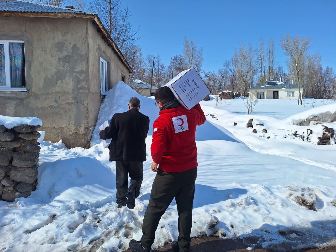 Van’da Öğrenciler Ihtiyaç Sahipleri Için Seferber Oldu (2)