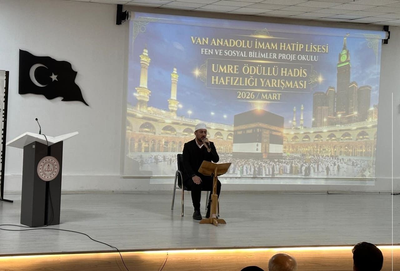 Van’da Öğrenciler Umreyle Ödüllendirildi! (3)