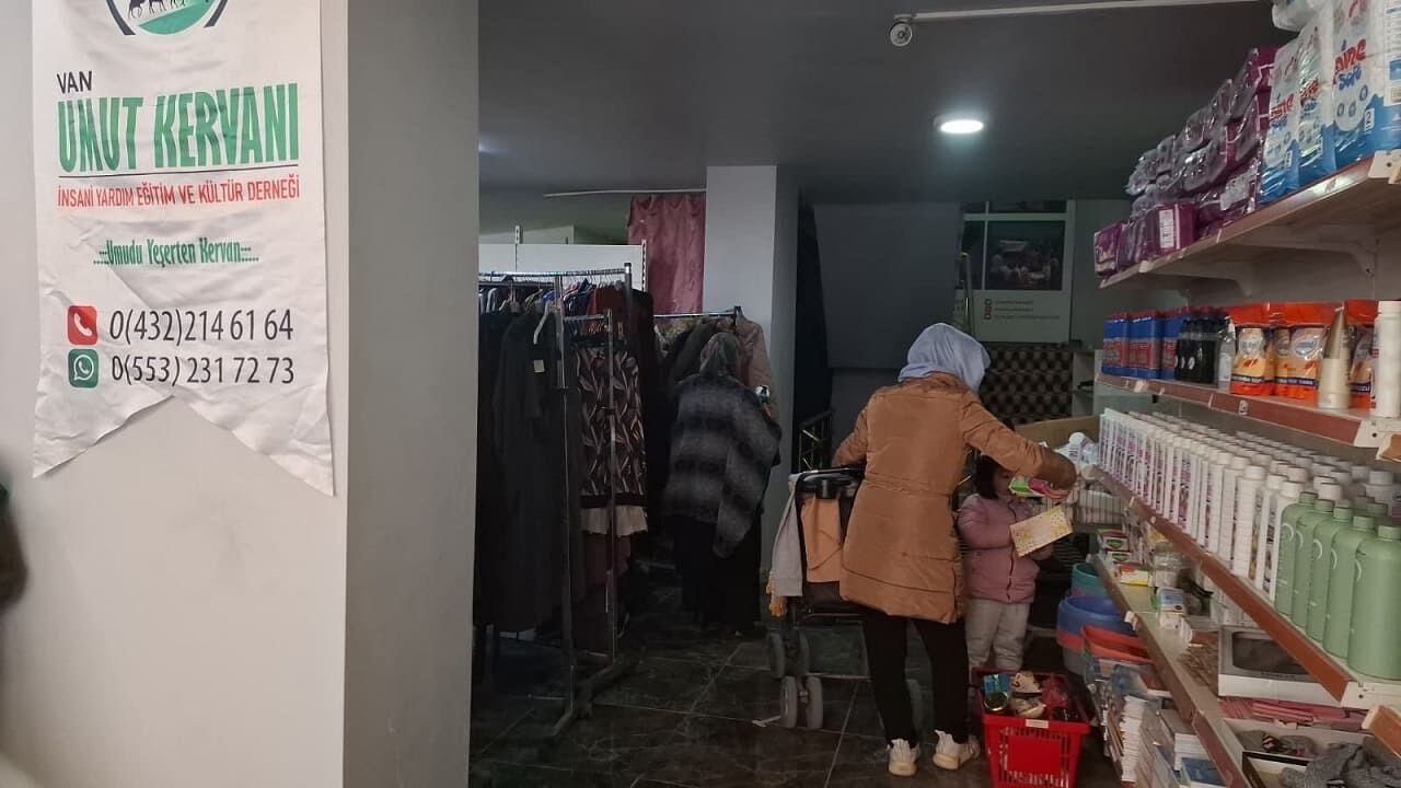 Van’da Ramazan Ayı Yardım Seferberliği Sürüyor (3)