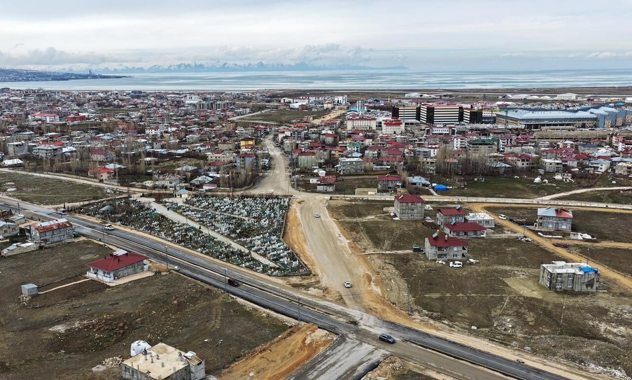 Van’da Trafiği Rahatlatacak 1.7 Kilometrelik Yeni Yol! (3)