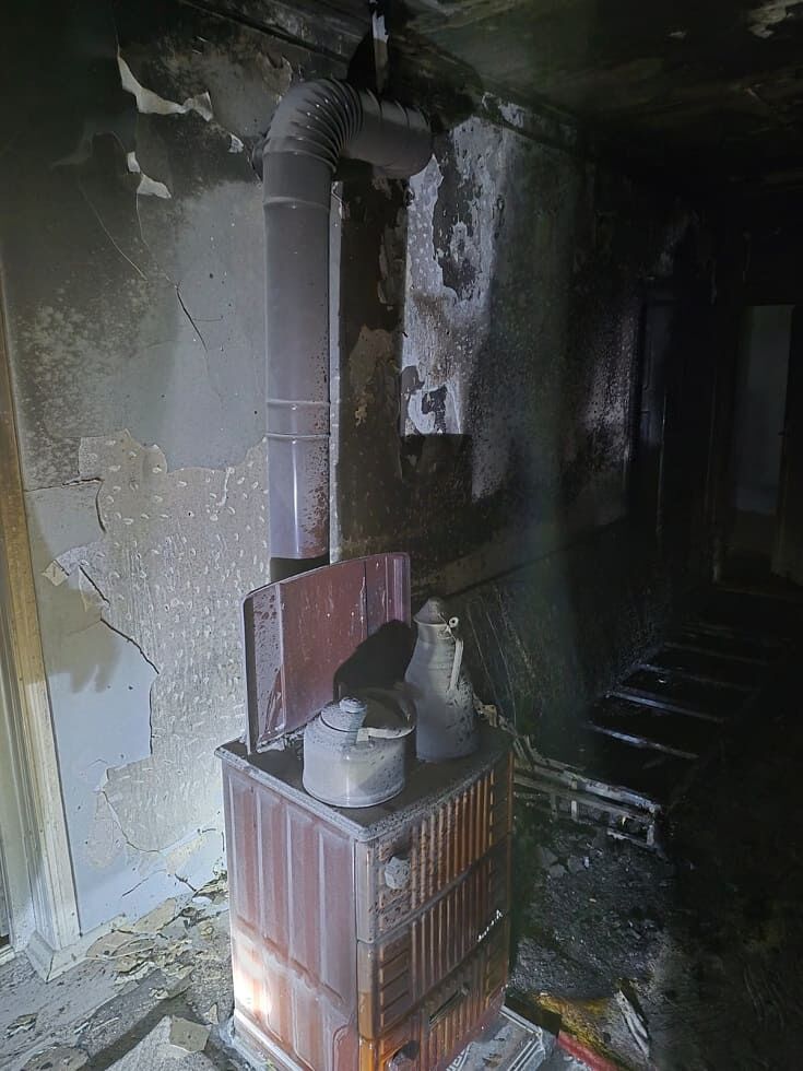 Van’da Yangın Paniği Ev Kullanılamaz Duruma Geldi! (1)