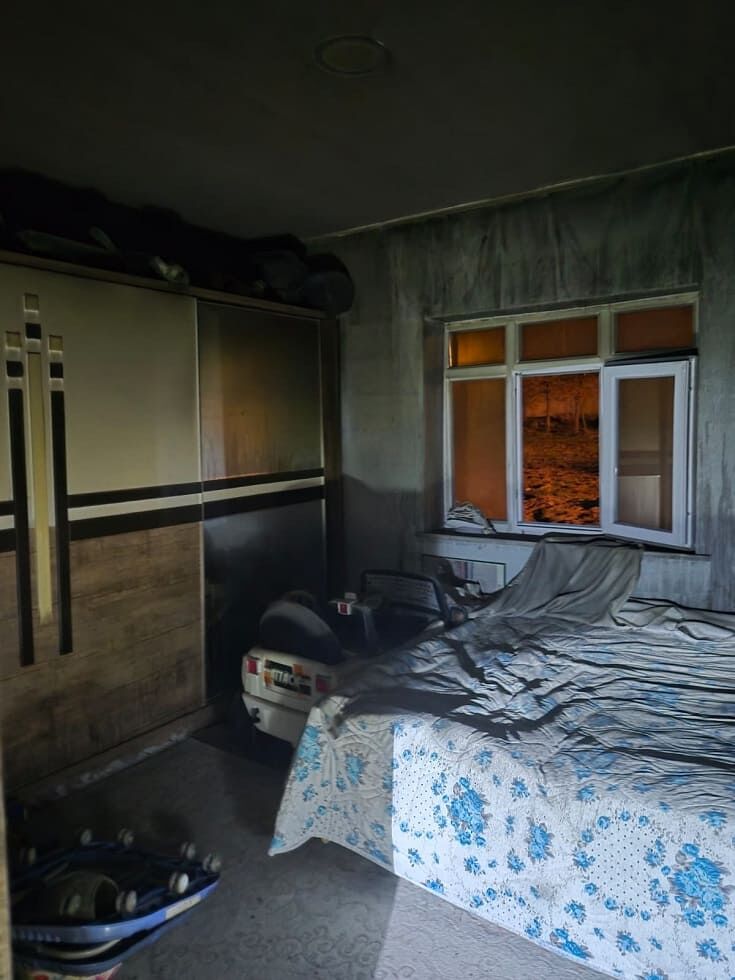 Van’da Yangın Paniği Ev Kullanılamaz Duruma Geldi! (2)