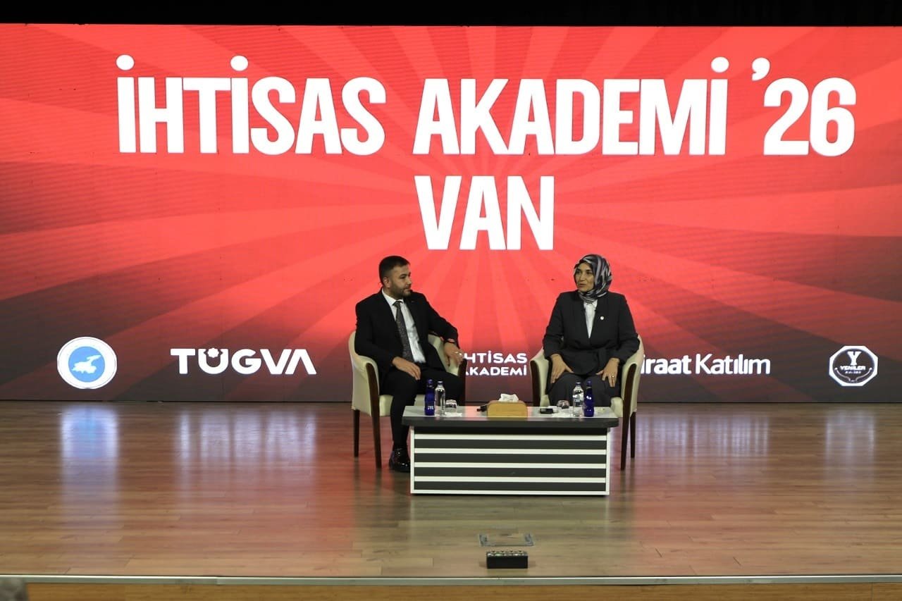 Bakan Yardımcısı Yiğitbaşı Van’da Gençlerle Buluştu (5)