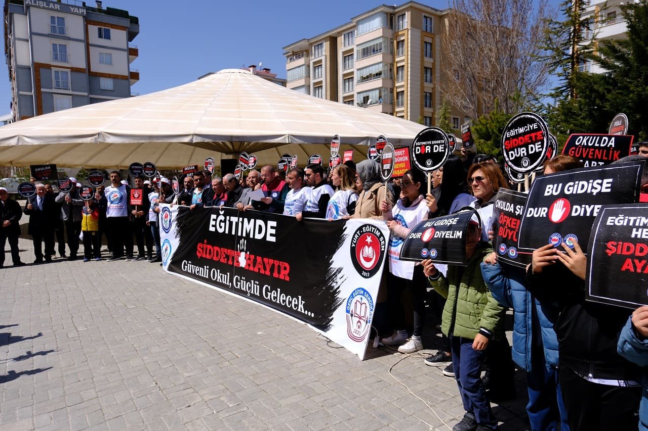 Eğitimde Şiddete Karşı Van’dan Ortak Tepki (12)