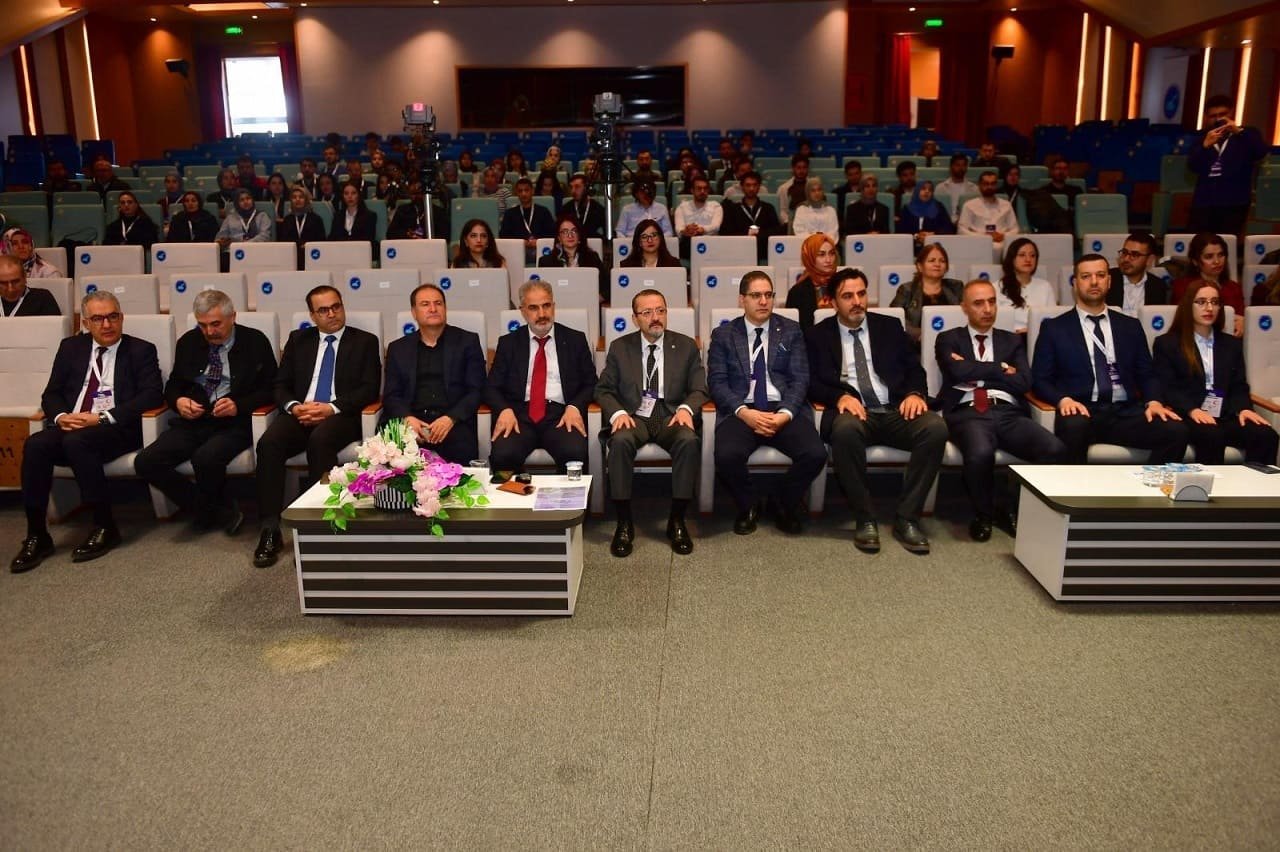 Geleceğin Hekimleri Onkovan’da Buluştu (1)