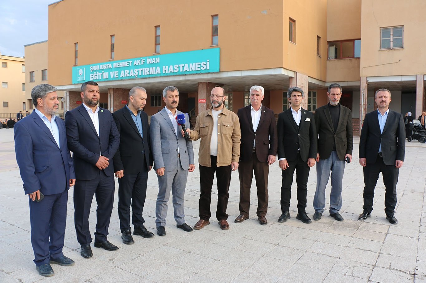 Hüda Par Heyeti Yaralı Öğrenci Ve Öğretmenleri Ziyaret Etti 3