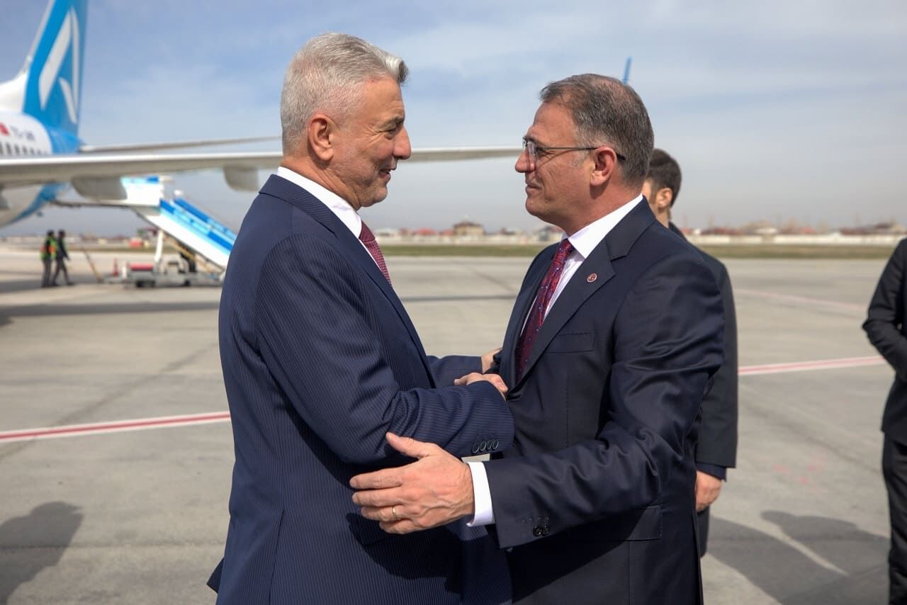 Ticaret Bakanı Bolat Van’a Geldi! (1)