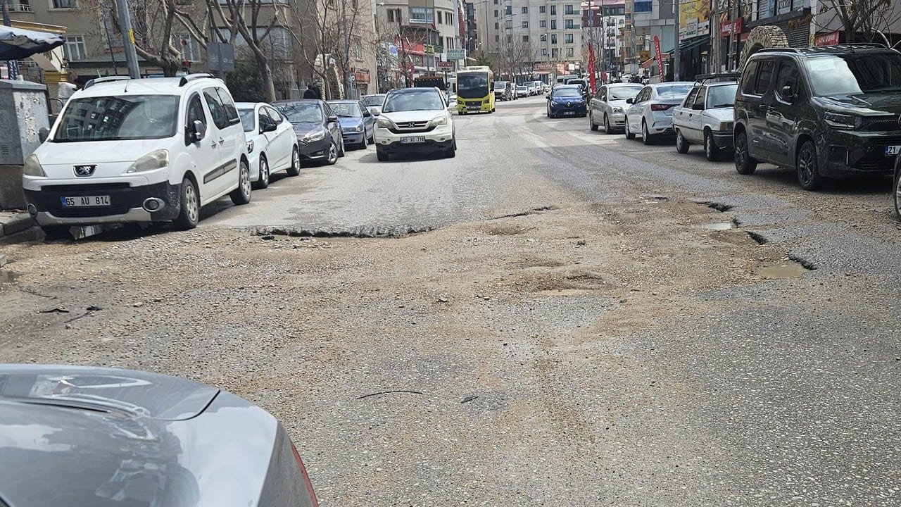 Van’da Alt Yapı Ve Üst Yapı Çöktü (5)