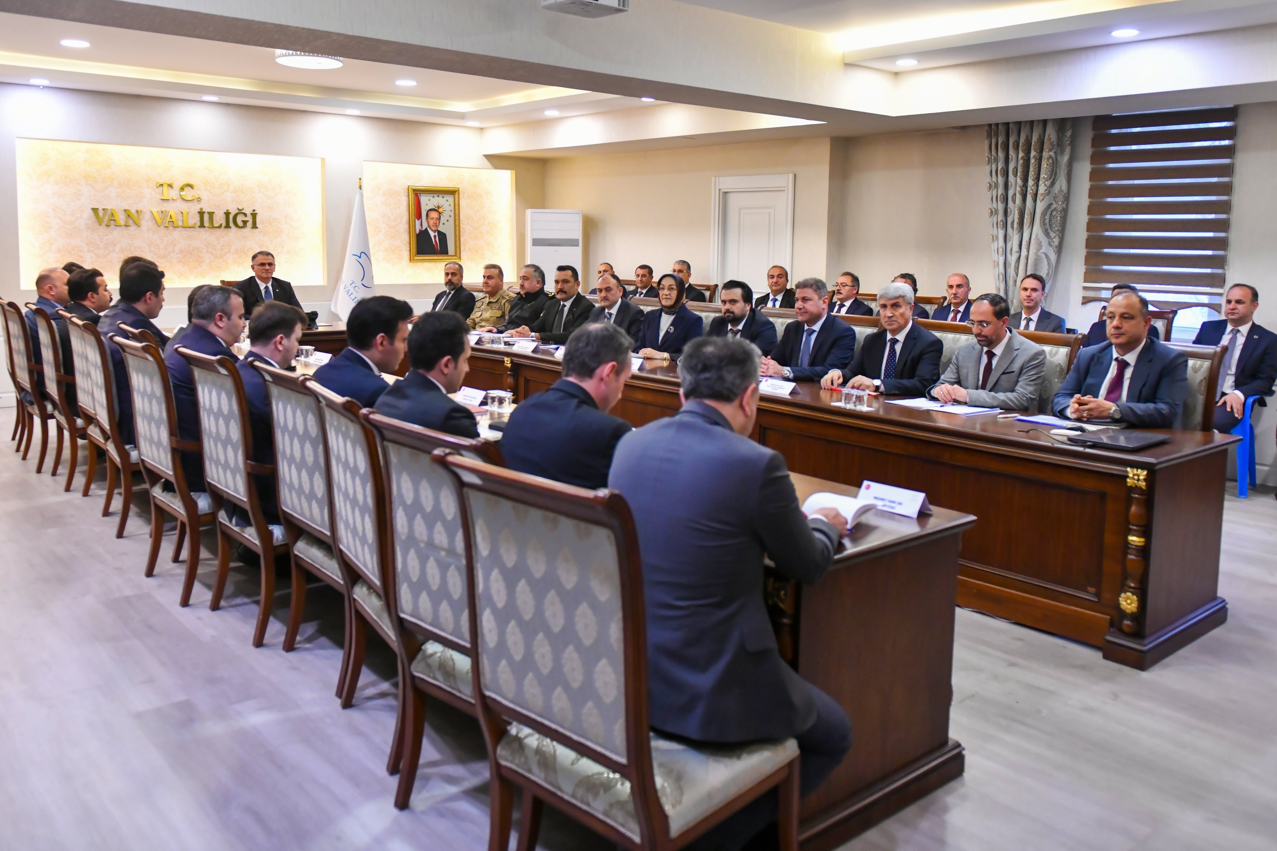 Van’da Geniş Kapsamlı Okul Güvenliği Toplantısı Gerçekleştirildi 5