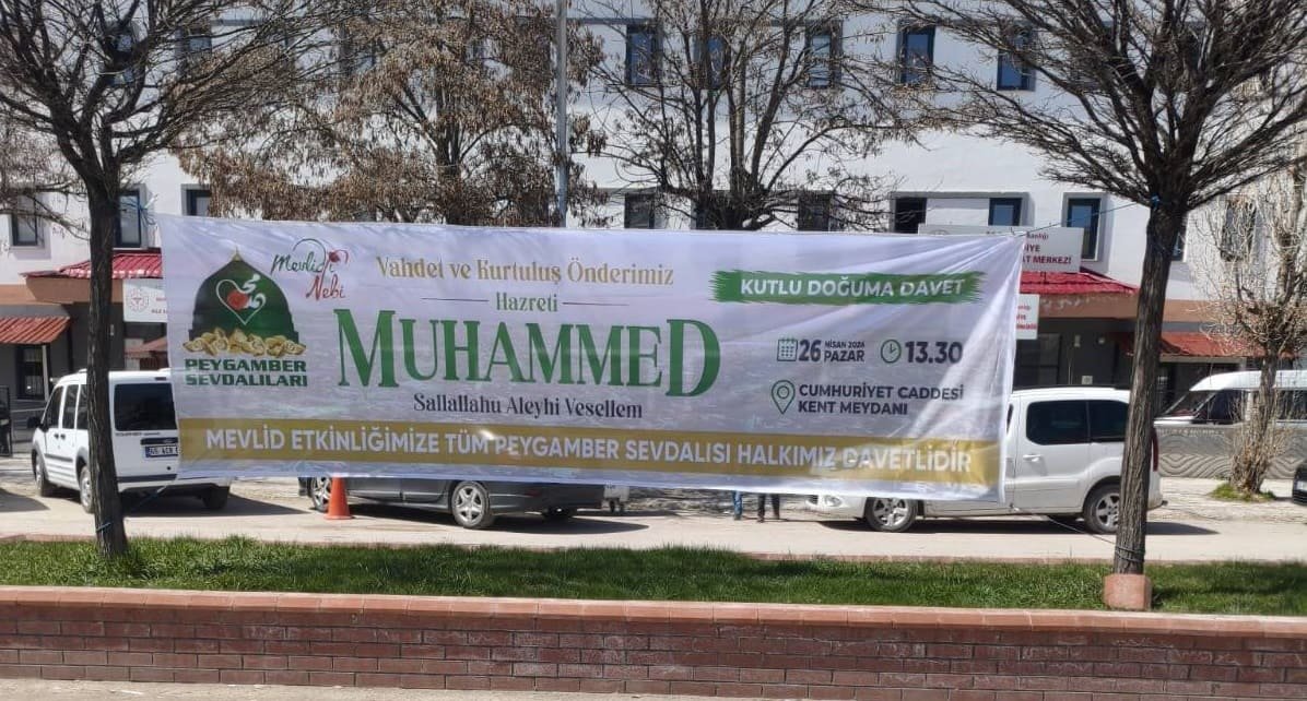 Van’da Mevlid I Nebi Hazırlıkları Şehir Afiş Ve Brandalarla Donatıldı (6)