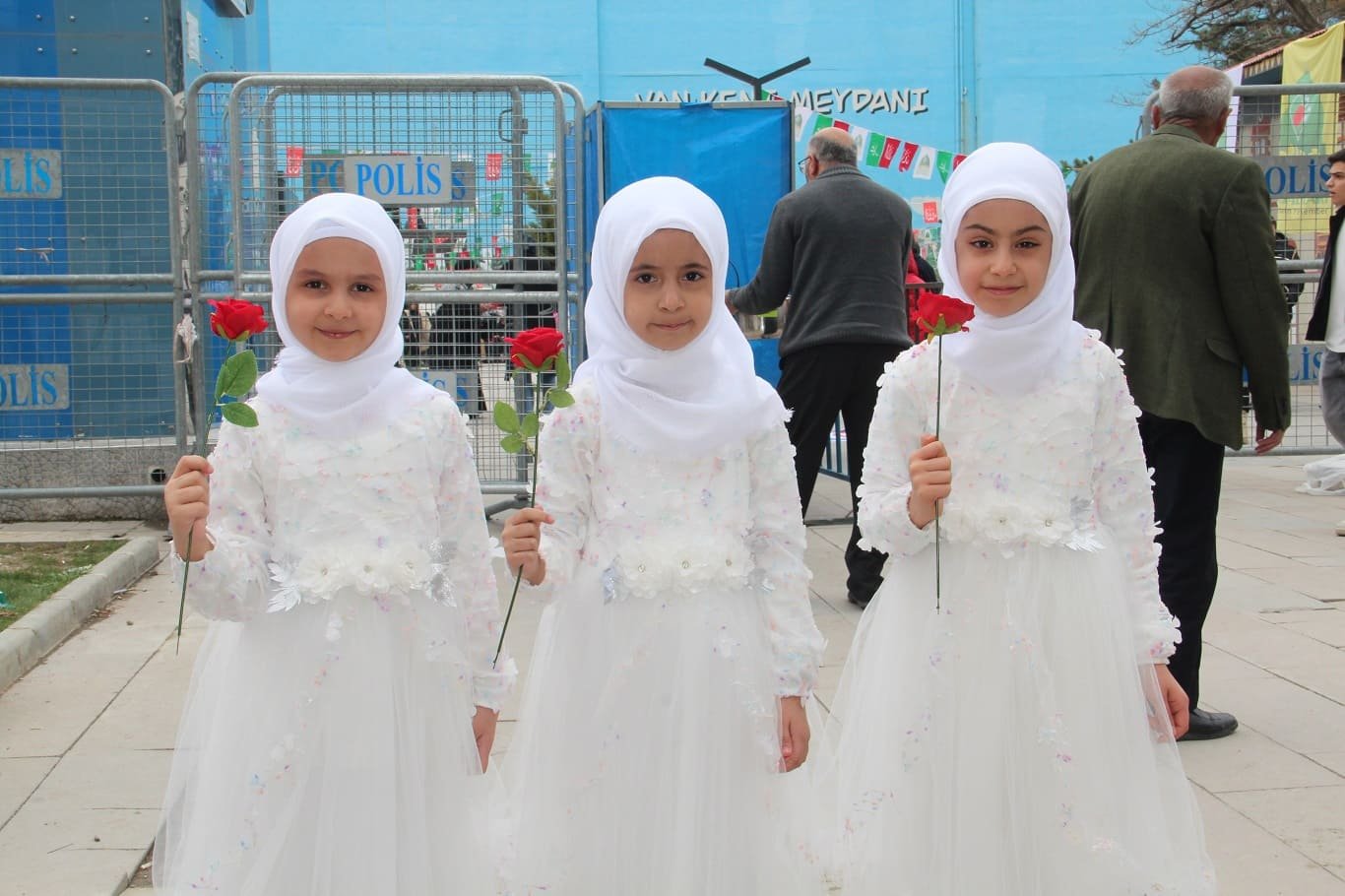 Van’da Meydanı Dolduran Çocukların Peygamber Sevgisi… (10)