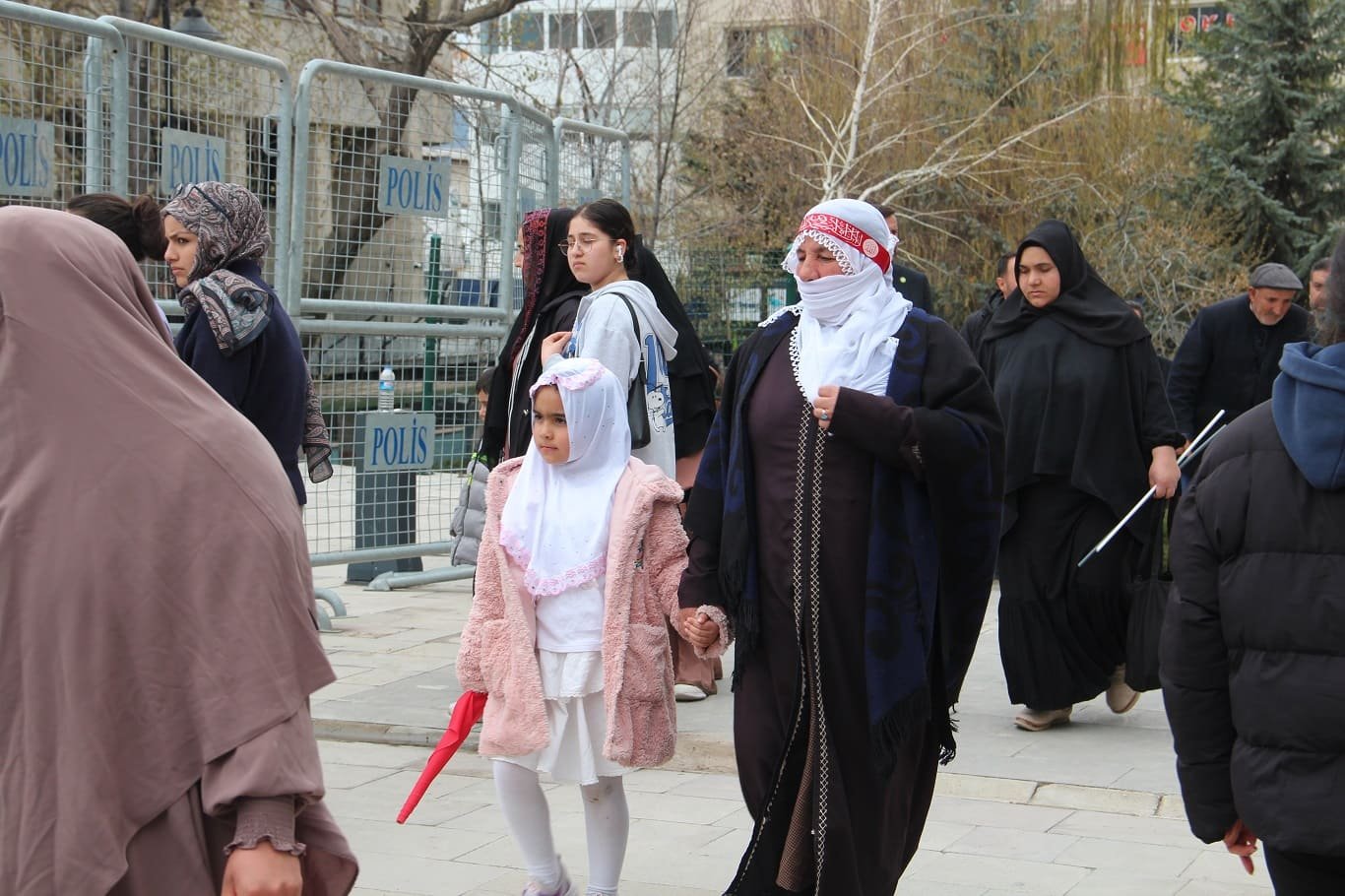 Van’da Meydanı Dolduran Çocukların Peygamber Sevgisi… (5)