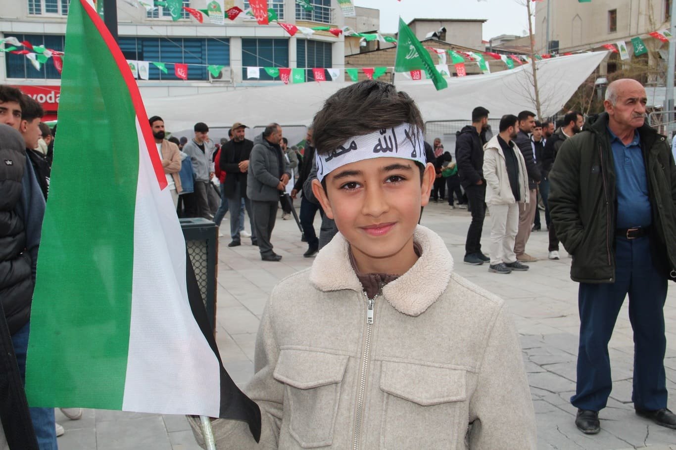 Van’da Meydanı Dolduran Çocukların Peygamber Sevgisi… (6)