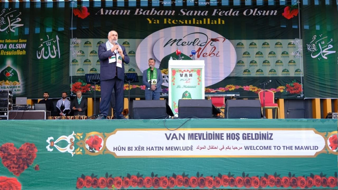 Van'da Muhammed-i bahar yaşandı: Meydan doldu taştı