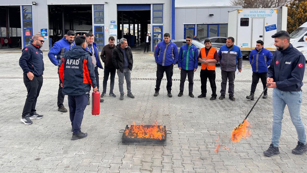Van’da TÜVTÜRK personeline yangın eğitimi ve tatbikat