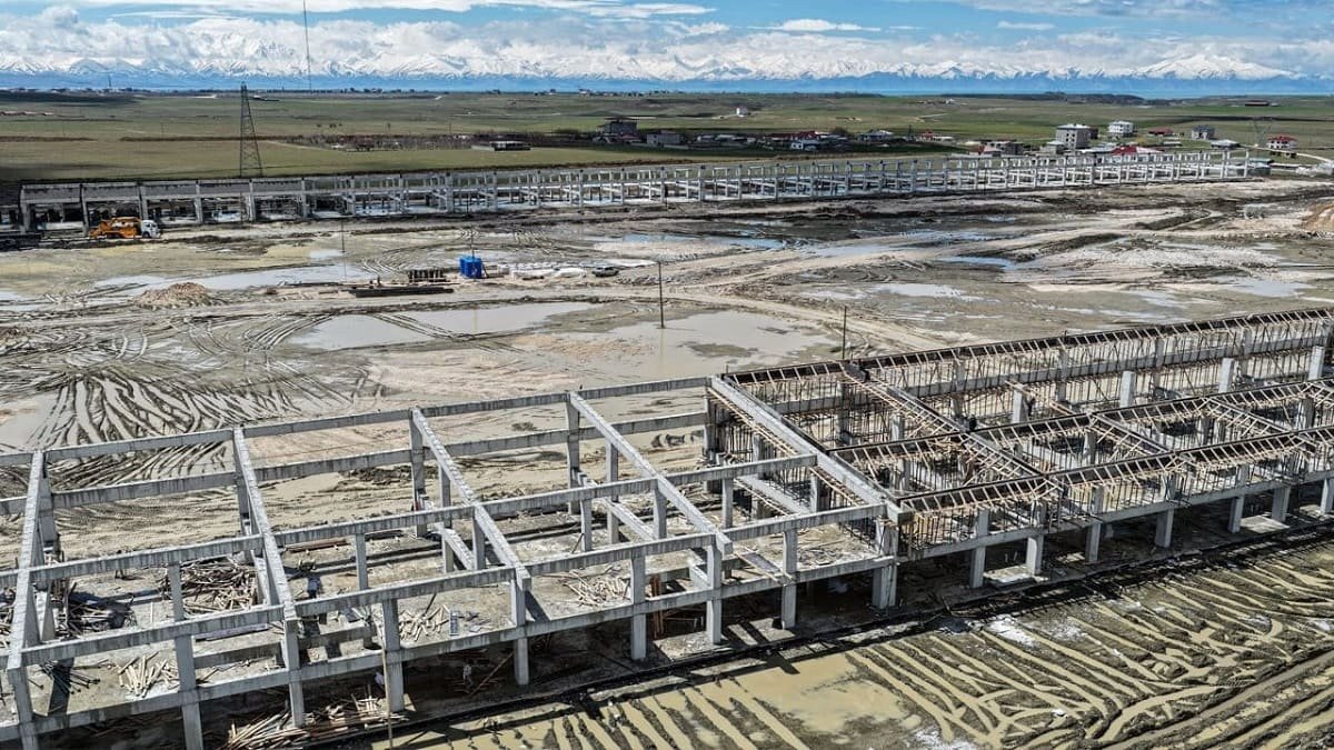 Van’da Yeni Sebze Halinin %50’Si Tamamlandı (3)