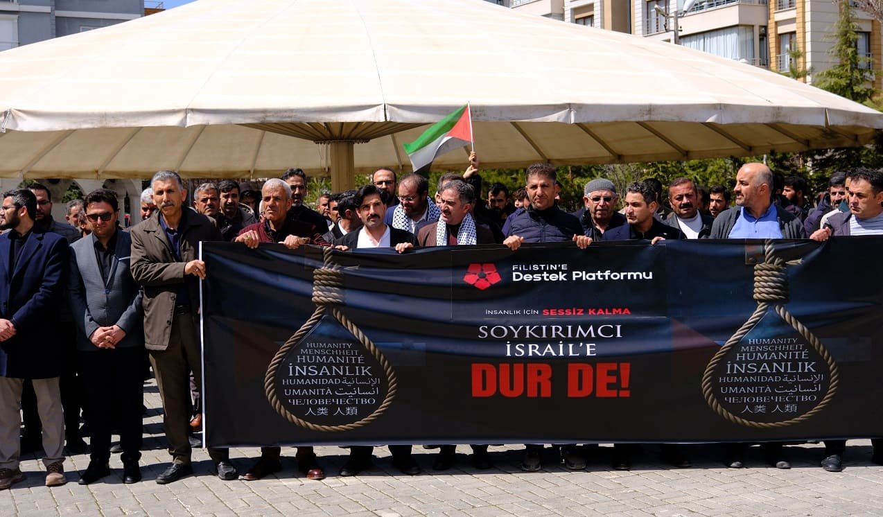 Van’dan Filistinli Esirlerin Idam Kararına Sert Tepki! (2)