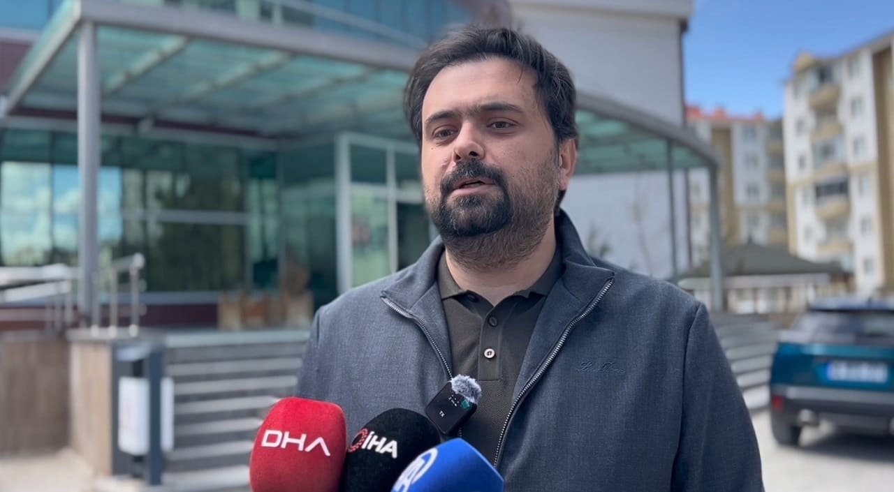 Van’dan İran’a 9 Tır Tıbbi Yardım! (4)