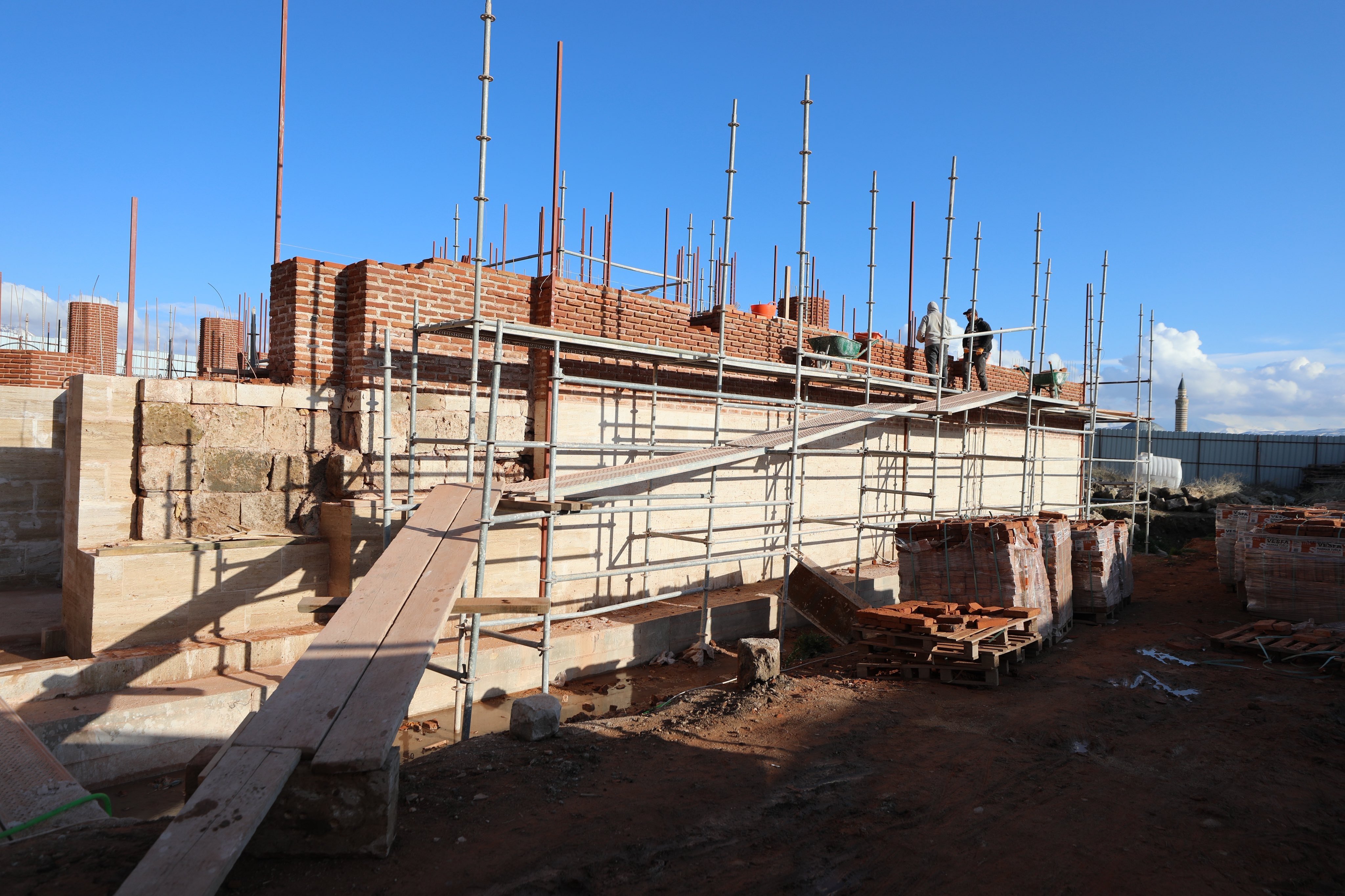 Van’ın 800 Yıllık Mirası Ulu Cami Restore Ediliyor 4