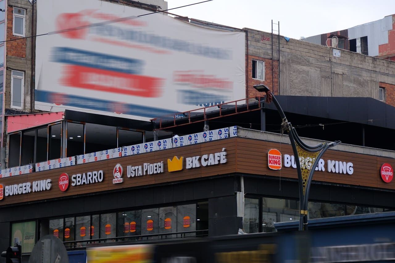 Van’ın Göbeğinde Kaçak Kat Çıktılar! (1)
