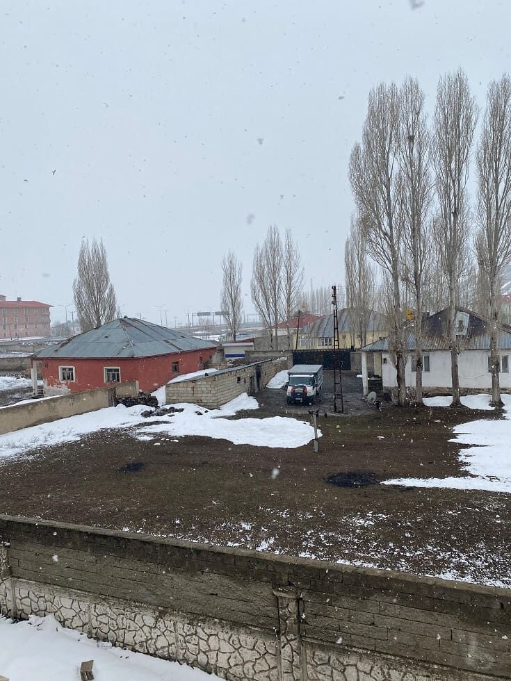 Van’ın Ilçelerinde Kar Yağışı Etkili Oluyor! (2)
