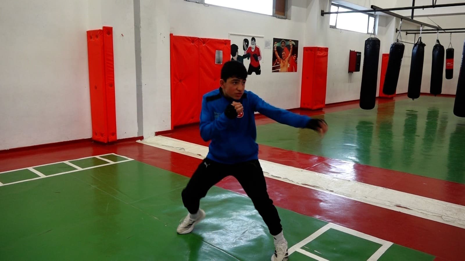 Vanlı Boksör Gençlik Olimpiyatları Seçmelerinde Türkiye’yi Temsil Edecek (1)