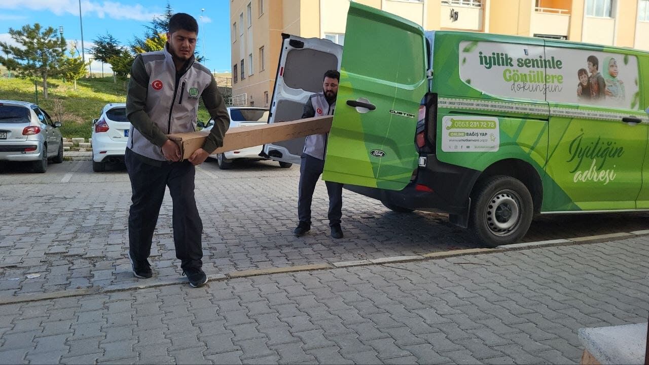 Anne Öldü, Baba Cezaevinde Van’daki 4 Kardeş Yardım Bekliyor (7)