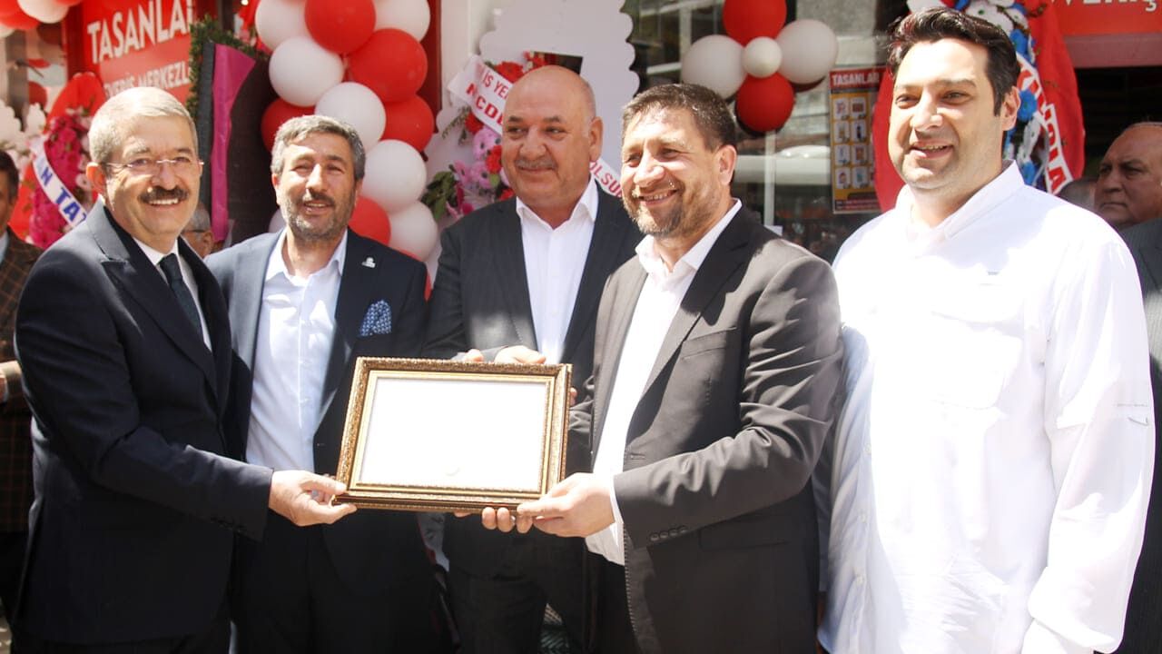 Tasanlar Avm Beşyol Mağazası Törenle Hizmete Açıldı (4)-1
