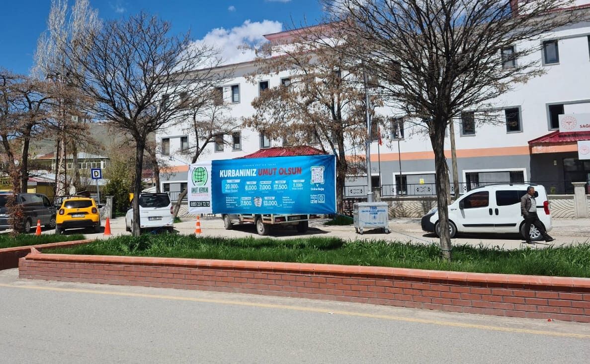 Umut Kervanı’ndan Muradiye’de Esnaf Ziyareti (1)