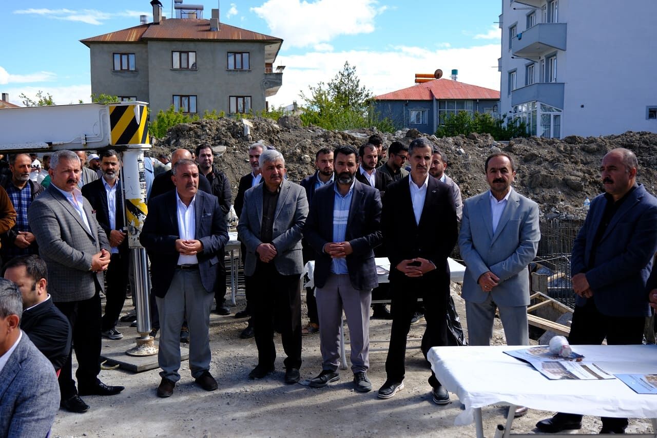 Van Medresetü’z Zehra Kız Kur’an Kursu’nun Temeli Atıldı (8)