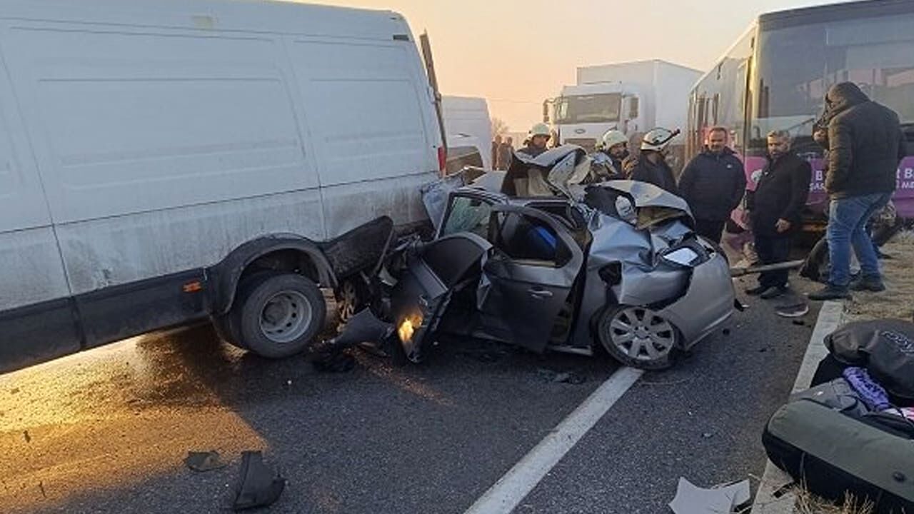 Van’da 3 Kişi Hayatını Kaybetti, 672 Kişi Yaralandı (5)