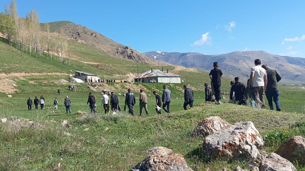 Van’da Asırlık Bayramlaşma Geleneği Sürüyor (1)