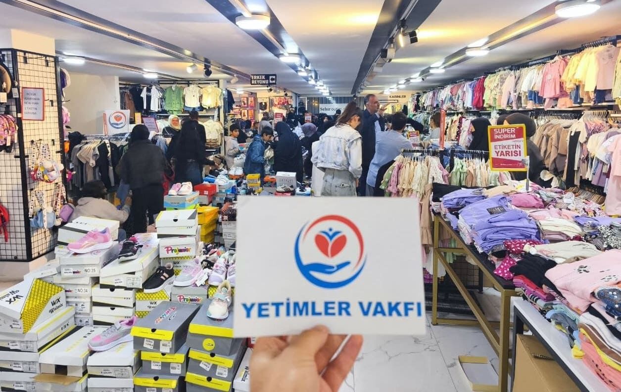Van’da Bayram Öncesi Yetim Çocukların Yüzü Güldü (8)