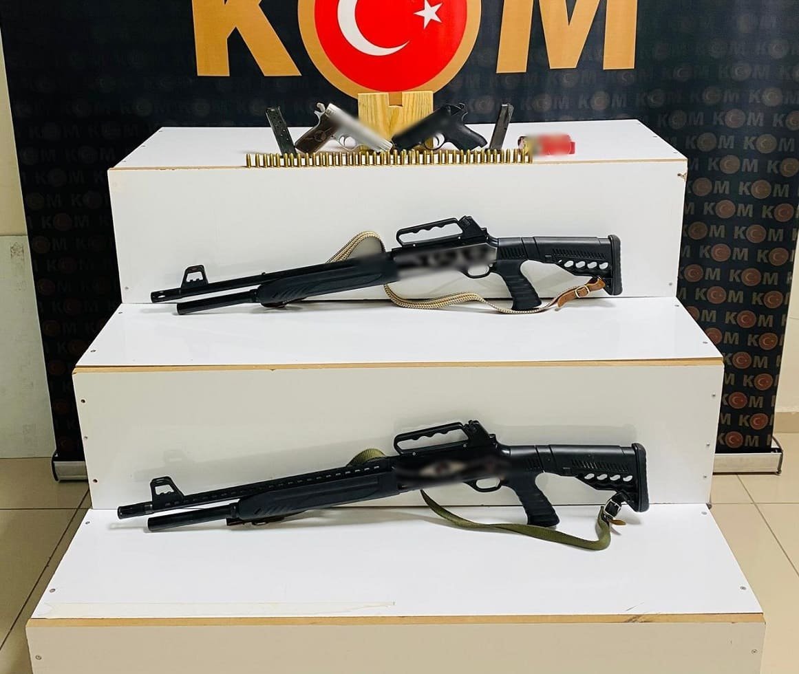 Van’da Kaçakçılık Ve Silah Operasyonu 4 Tutuklama (3)