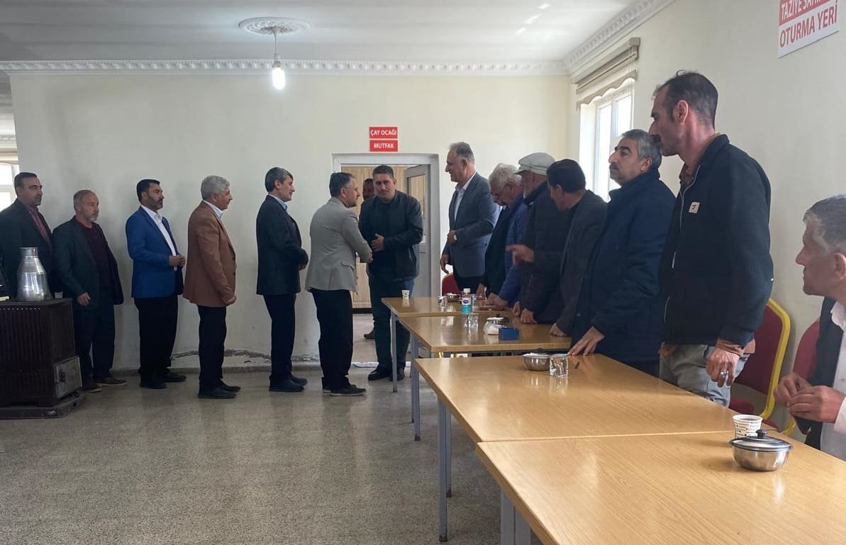 “Van’da Küçük Çocuğu Parçalayarak Yiyen Köpekler Hala Toplatılmadı!” (2)