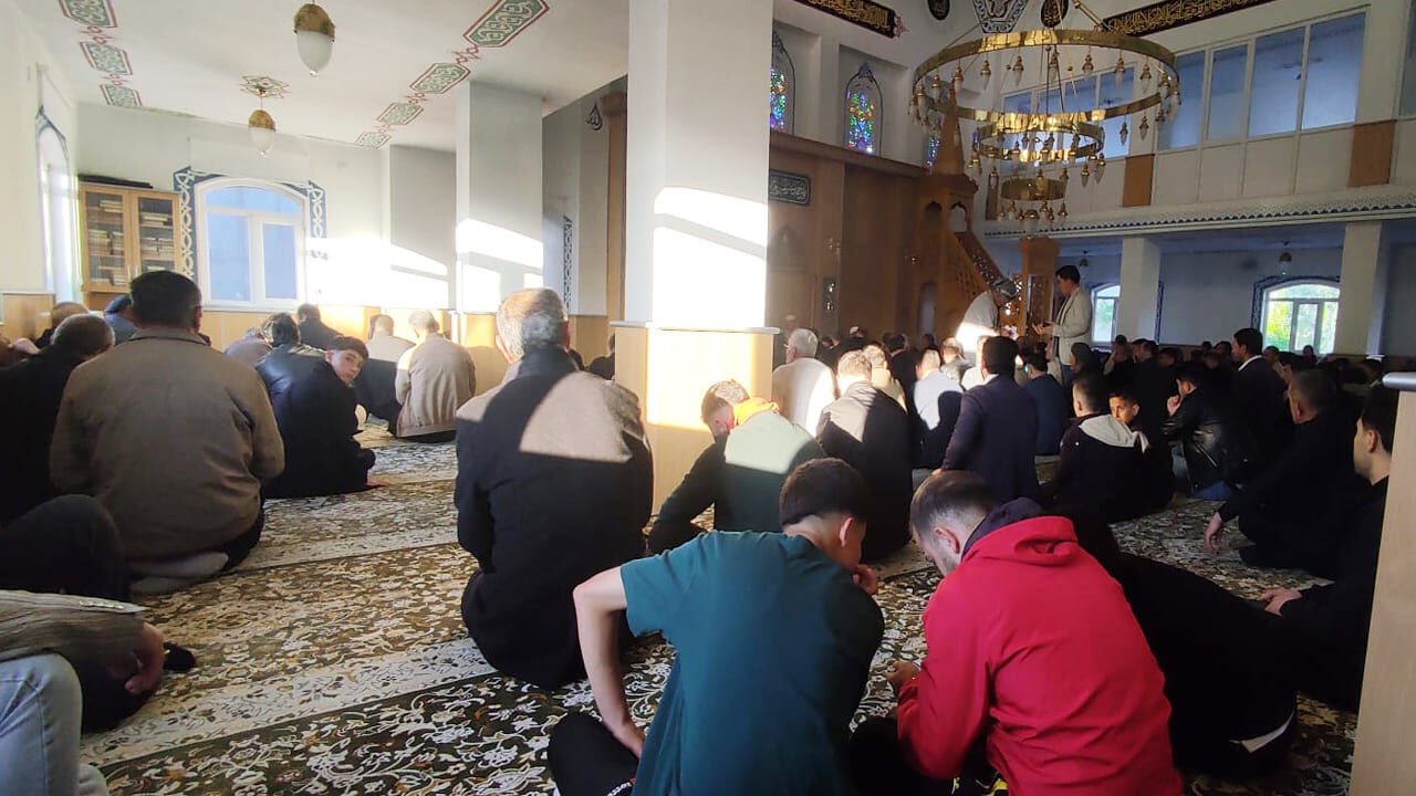 Van’da Kurban Bayramı Coşkusu Camiler Bayram Namazında Dolup Taştı (3)