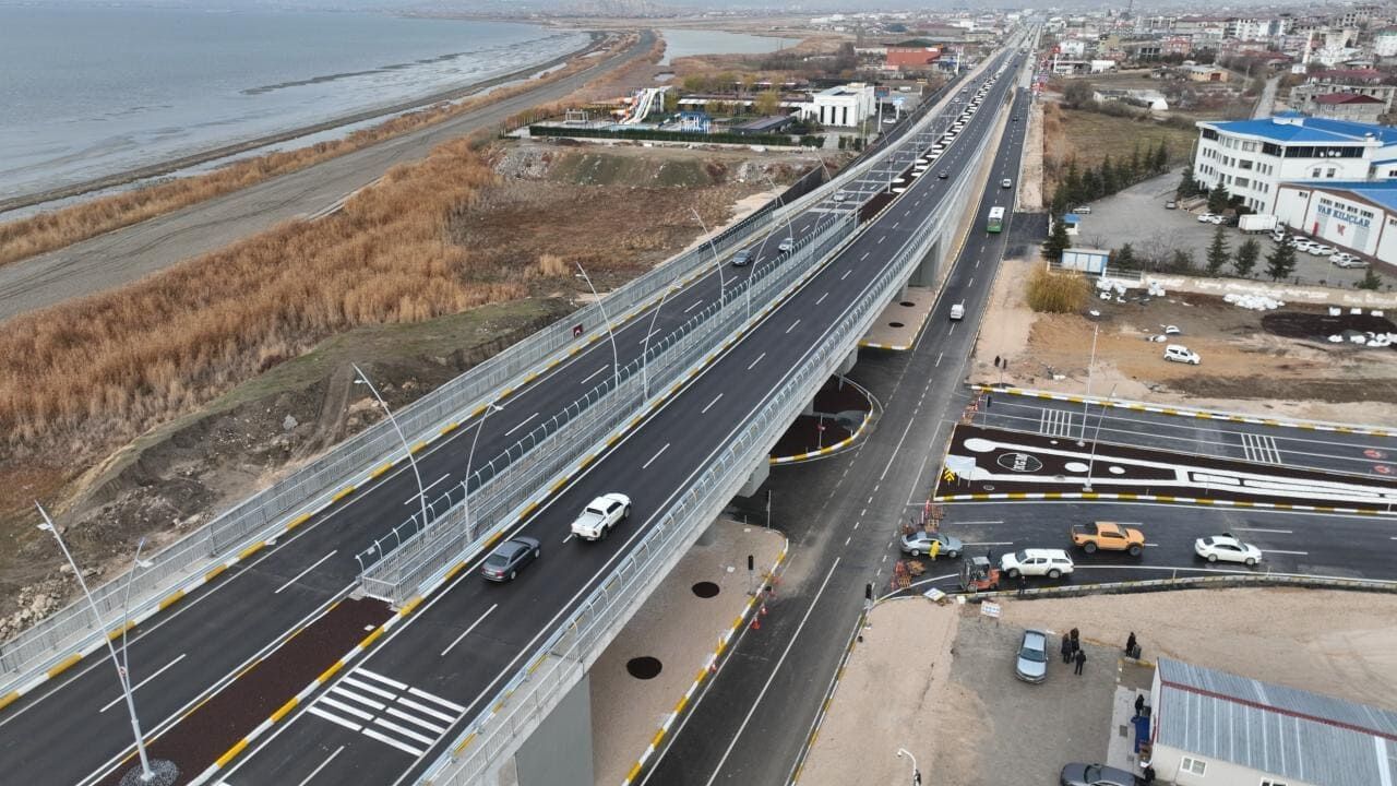 Van’da Sürekli Kazaların Yaşandığı Kavşak Için Işık Talebi! (1)